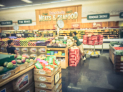 现代零售业转型 从杂货店到购物中心的消费体验升级